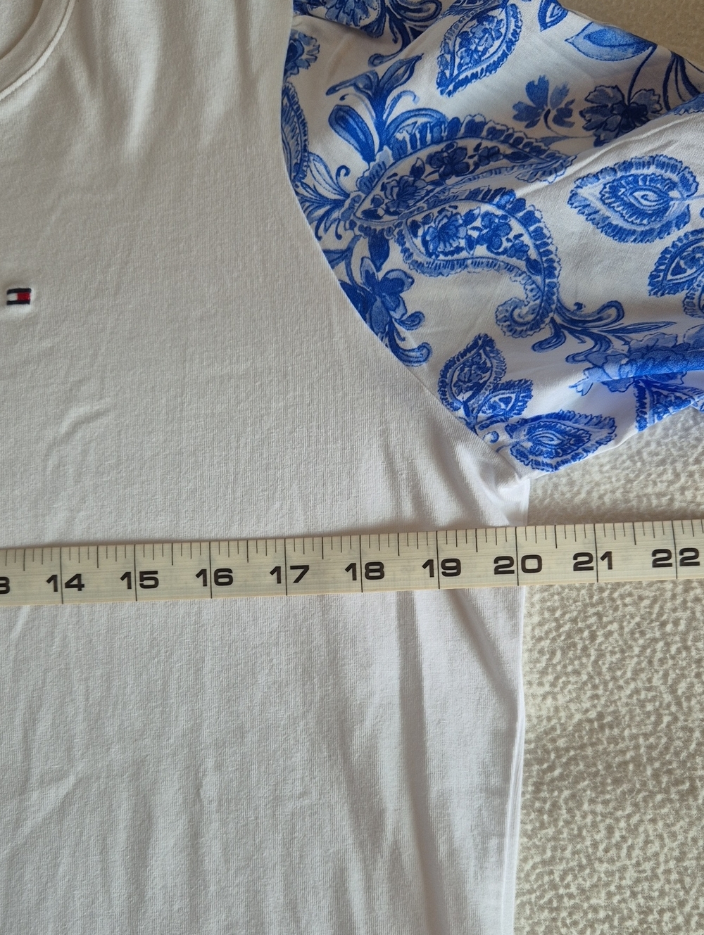 Tommy Hilfiger 100% Cotton White Top with Blue Floral Puff Sleeves - Picture 10 of 11